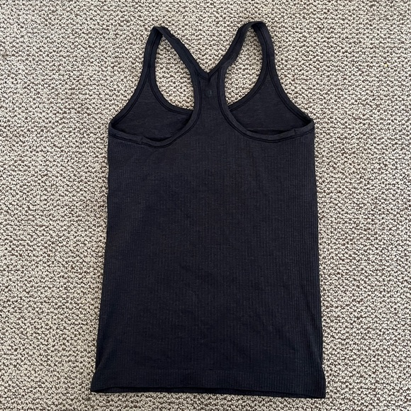 Lululemon tank top - Picture 2 of 4